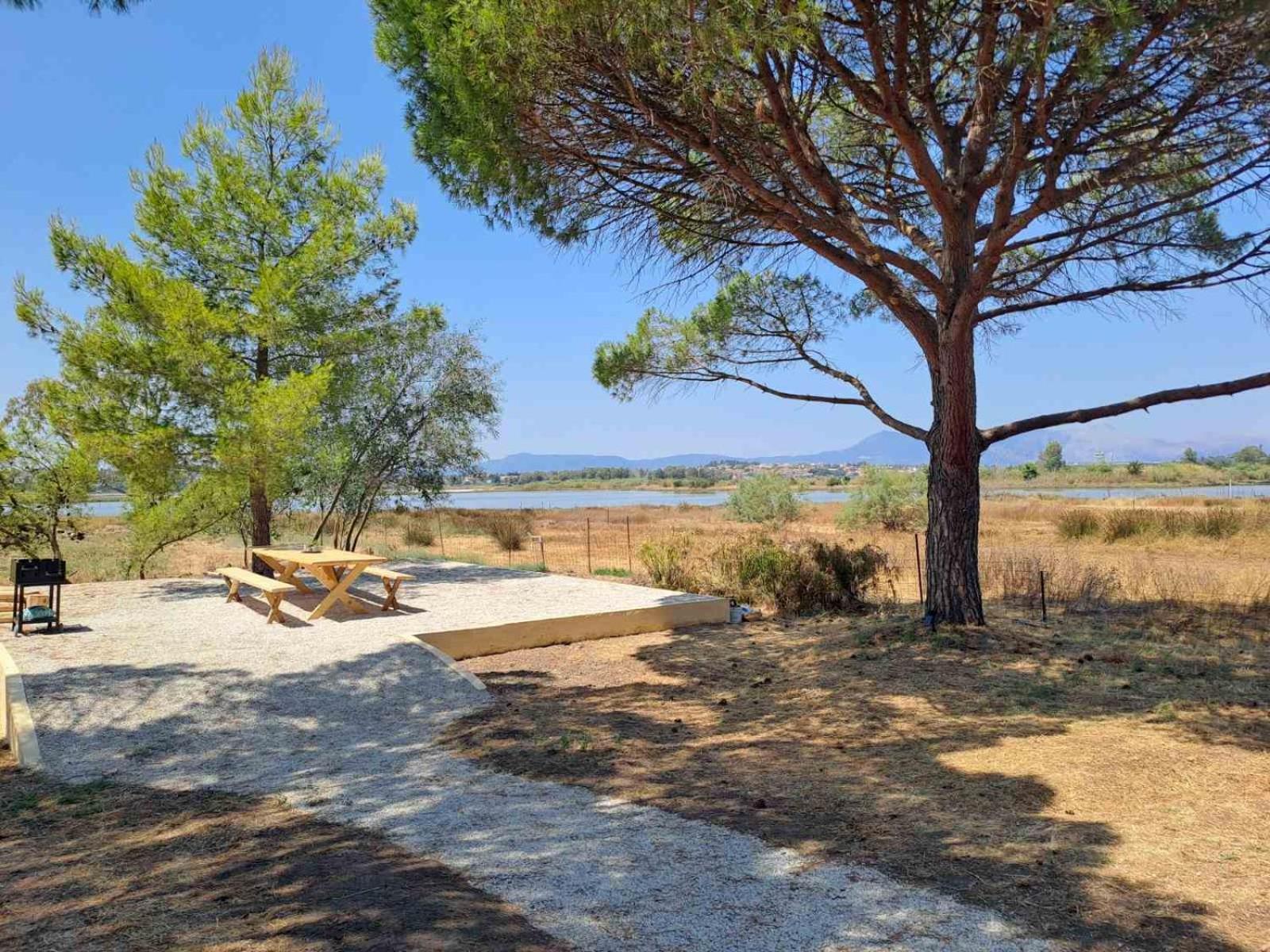 Maison Du Lac Kanoni  Luaran gambar